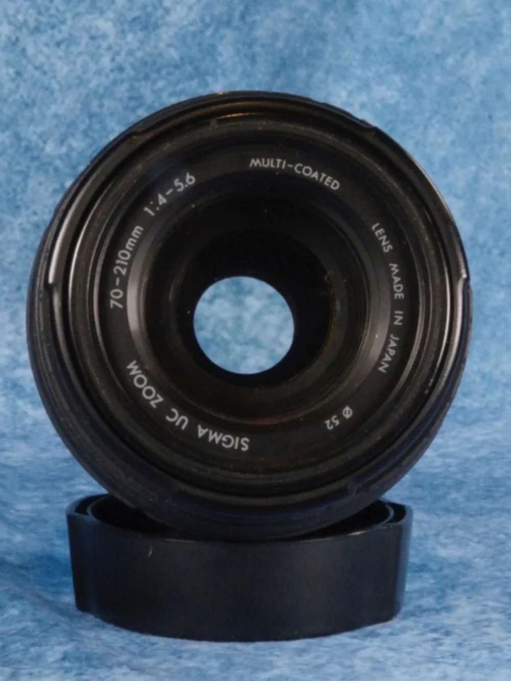 Sigma UC Zoom Multi-Coated 70-210mm f/1:4-5.6 - Canon Mount - Read